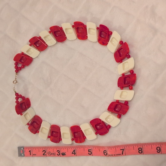 Vintage 1980s Chunky Red Speckled Necklace - Picture 5 of 6